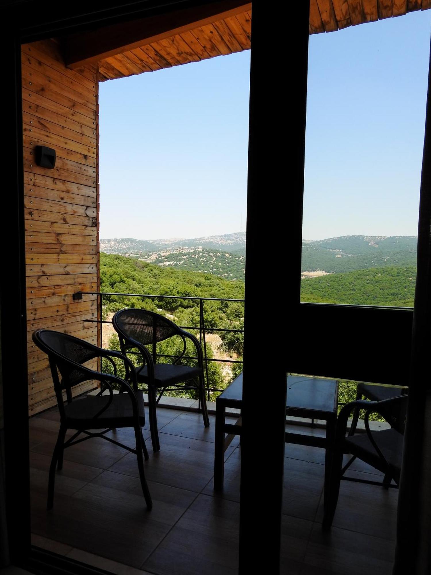 Ajloun Forest Reserve Jarash Luaran gambar