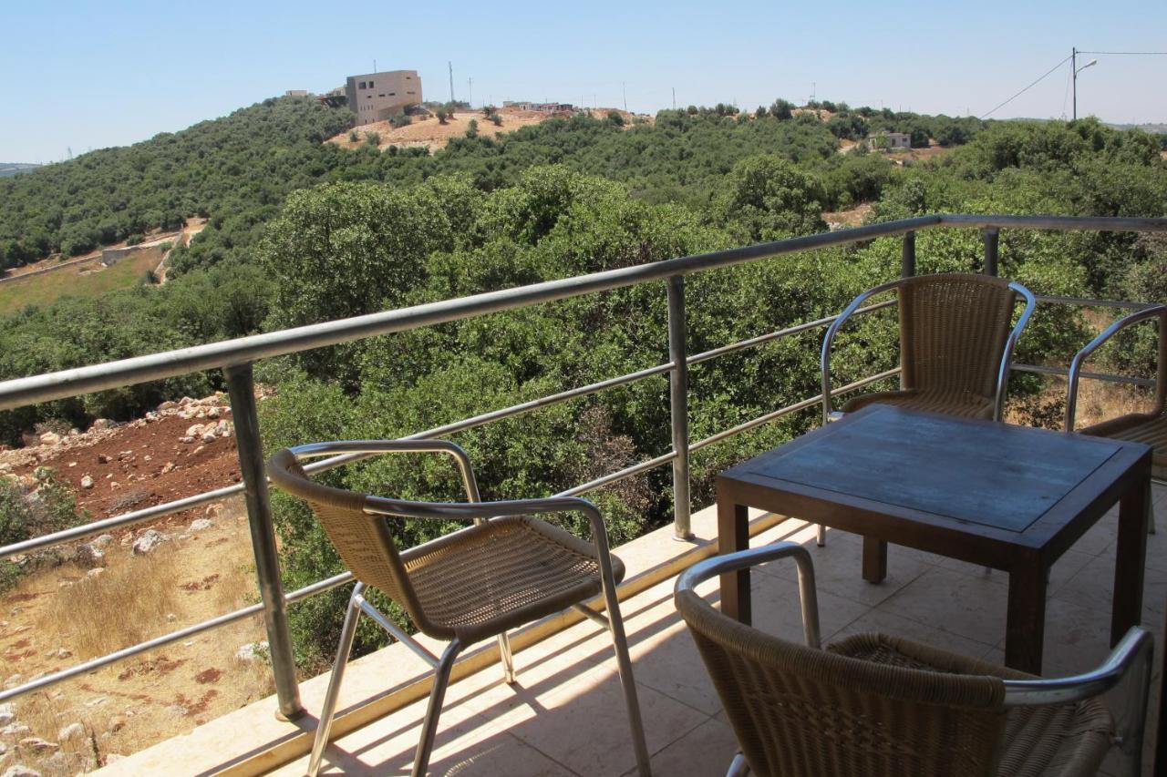 Ajloun Forest Reserve Jarash Luaran gambar